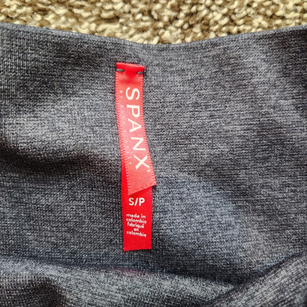 Spanx Look At Me Now Leggings Size Small - Picture 3 of 6